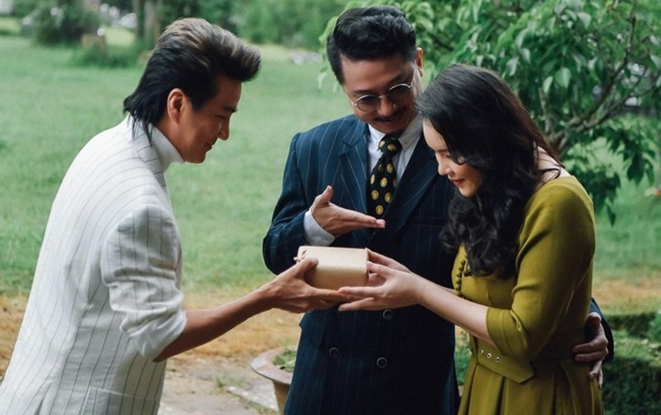 Đàm Vĩnh Hưng và Lý Nhã Kỳ đóng vai tình nhân. Ảnh: NSCC Đàm Vĩnh Hưng và Lý Nhã Kỳ đóng vai tình nhân. Ảnh: NSCC