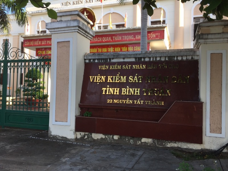 Viện KSND tỉnh Bình Thuận đã chuyển hồ sơ sang Tòa án nhân dân cùng cấp đề nghị truy tố nguyên Chủ tịch và Phó chủ tịch TP.Phan Thiết cùng 4 đồng phạm. Ảnh: Nguyên Dũng