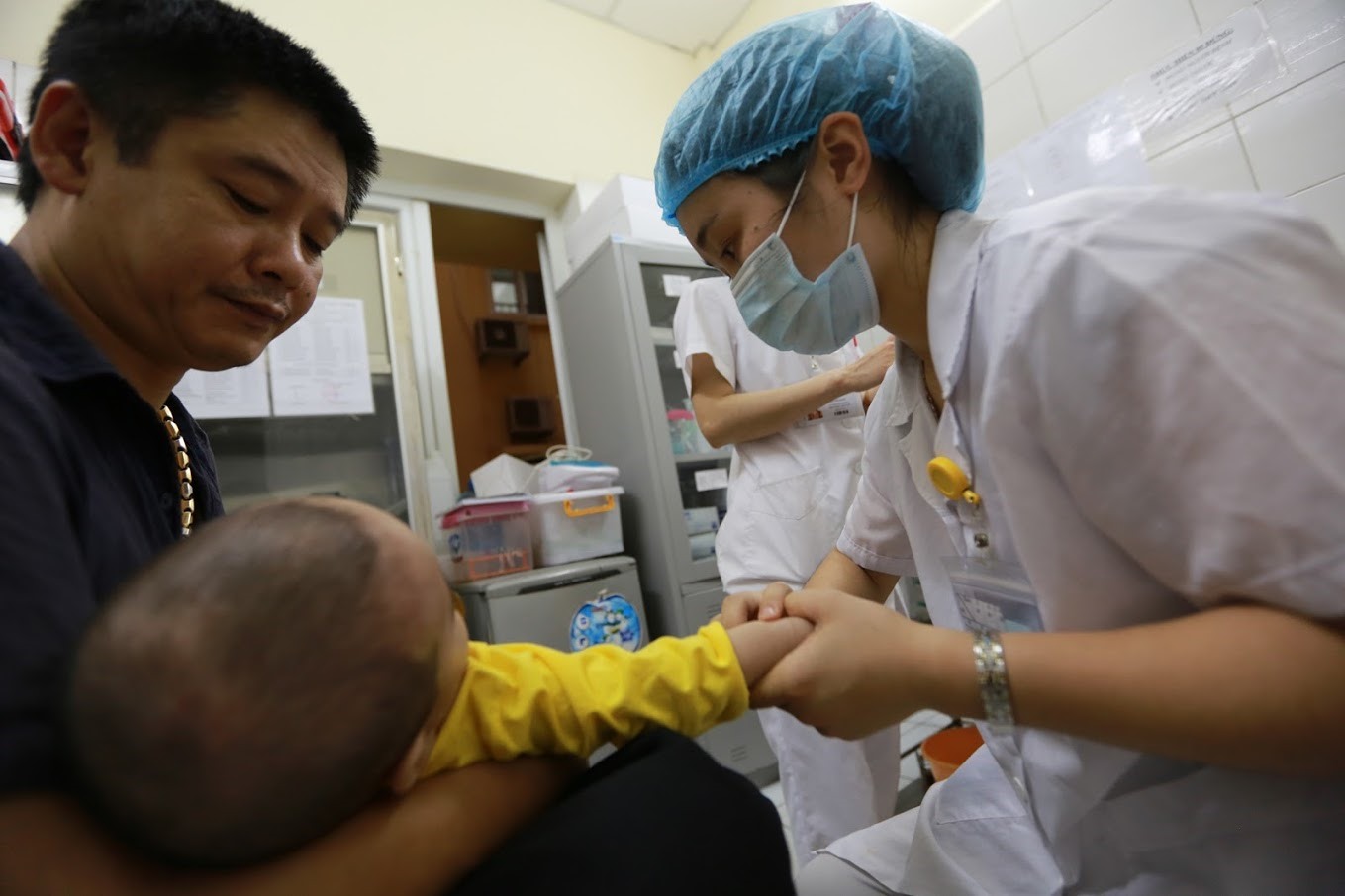 Tiêm vắc xin Td cho trẻ 7 tuổi tại 35 vùng nguy cơ theo ...
