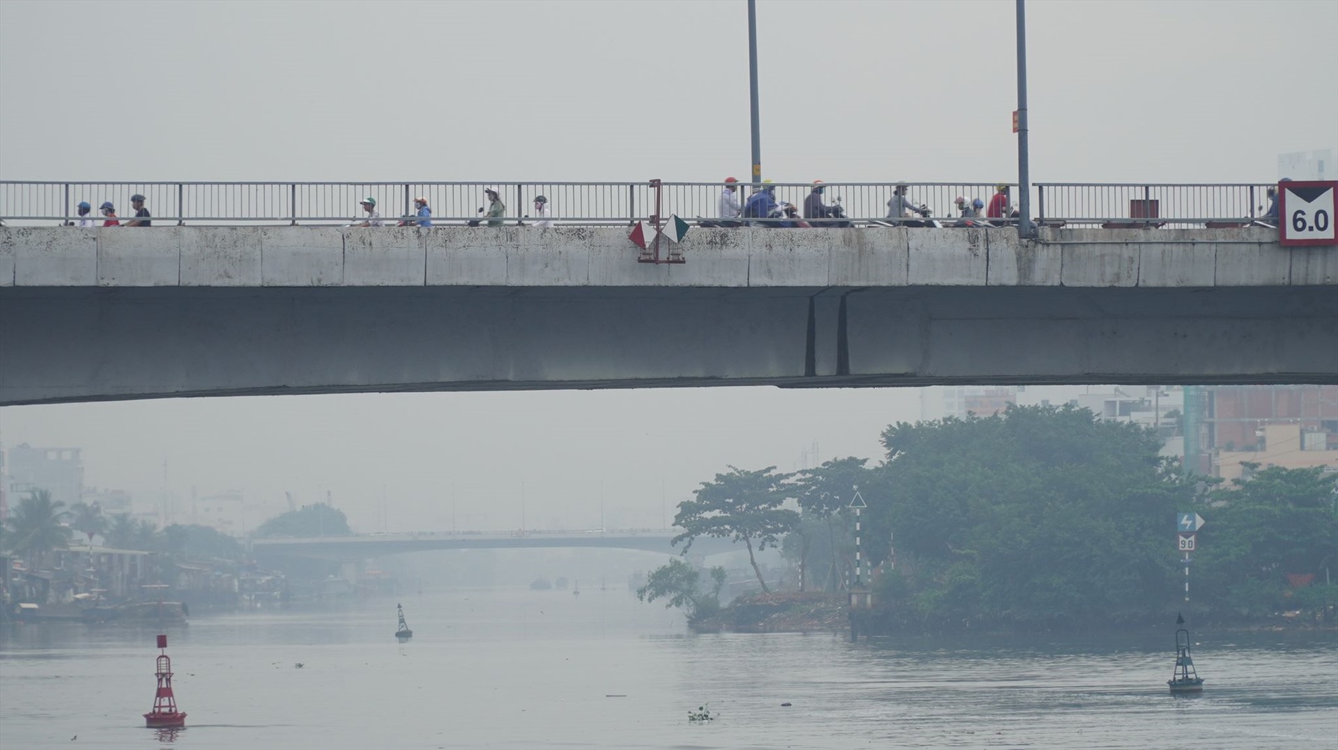 Sương mù ở khu vực cầu chữ Y và cầu Chà Và. Ảnh: Hữu Huy