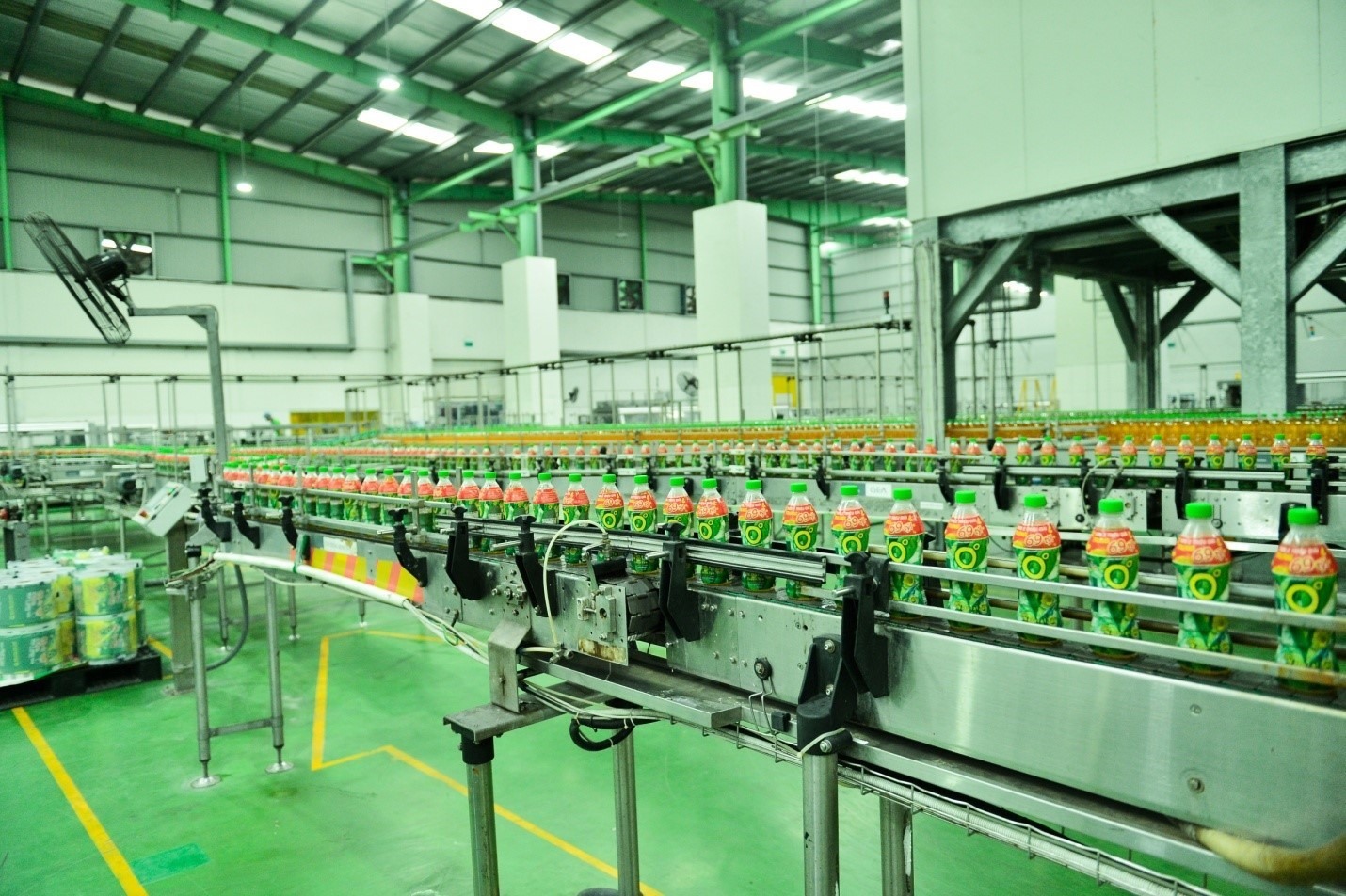 Dây chuyền công nghệ vô trùng Aseptic tại nhà máy Number One Hà Nam. Ảnh: Tân Hiệp Phát.