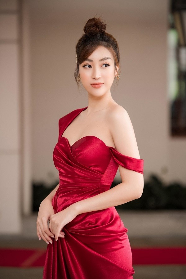 Hoa hậu Đỗ Mỹ Linh