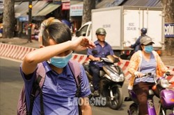 Ở dưới nắng đổ lửa trong thời gian bao lâu sẽ nguy hiểm đến sức khoẻ?