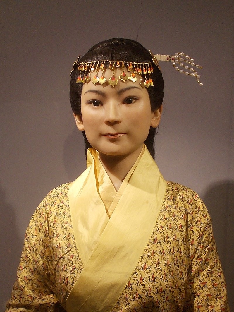 Tượng sáp dựng phục dựng Tân Truy phu nhân thời trẻ. Ảnh: Wikipedia