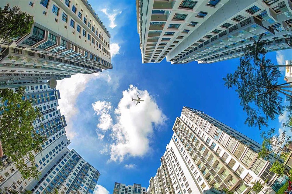 Tác phẩm đoạt giải Nhì "Skyview" của Trương Ngọc Ân. Tác phẩm đoạt giải Nhì "Skyview" của Trương Ngọc Ân.