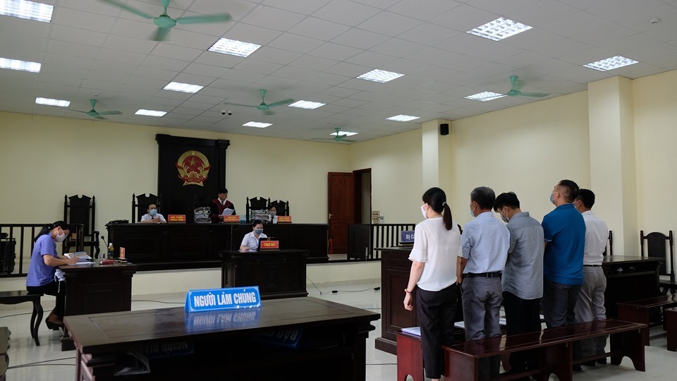 Các bị cáo tại phiên xét xử. Ảnh: T.T