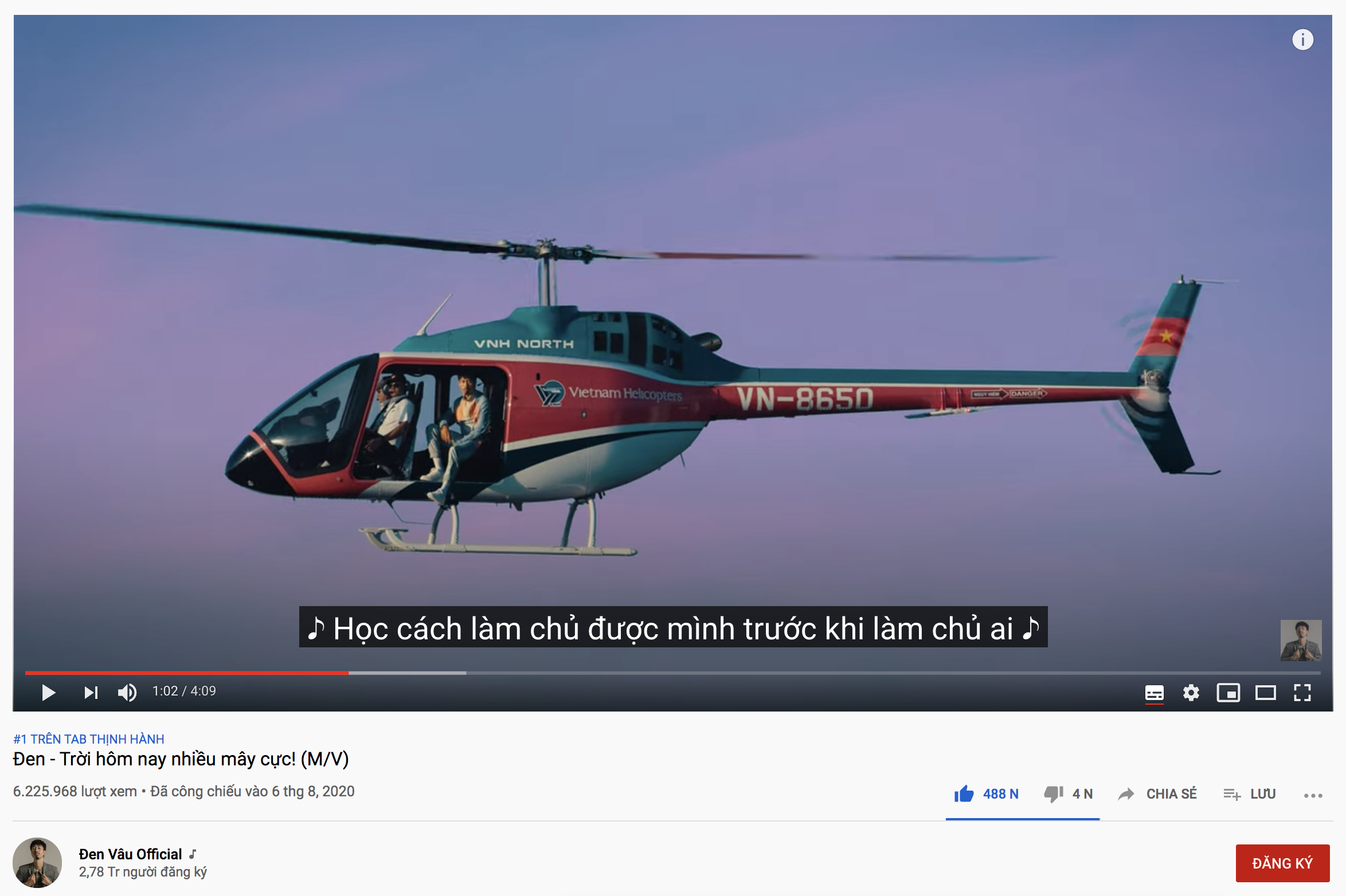 MV đạt top 1 trending trên YouTube. Ảnh: Chụp màn hình.
