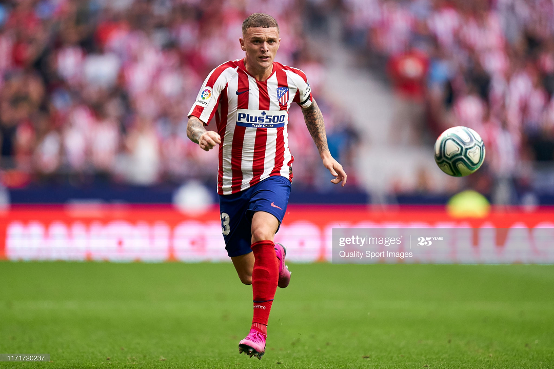 Cả Oblak và Trippier đều không tiếp xúc với các cầu thủ khác. Ảnh: Getty