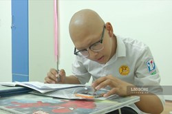 Thí sinh ung thư thi tốt nghiệp THPT: Em muốn được sống, thực hiện ước mơ