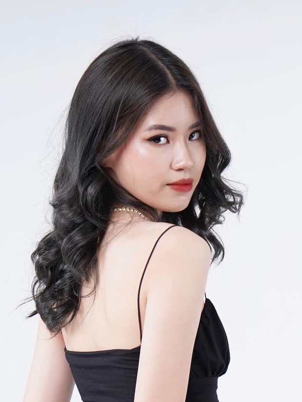 Trên trang cá nhân, những hình ảnh mà Pháo đăng tải cũng rất cá tính, xinh đẹp. Ảnh: NV
