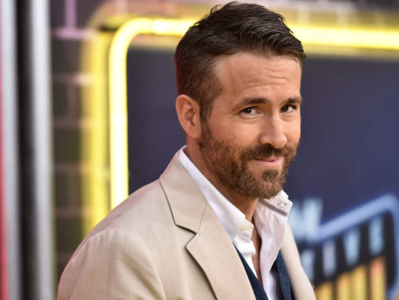 Ryan Reynolds lọt Top danh sách nam nghệ sĩ có thu nhập cao nhất năm 2020. Ảnh nguồn: Mnet.