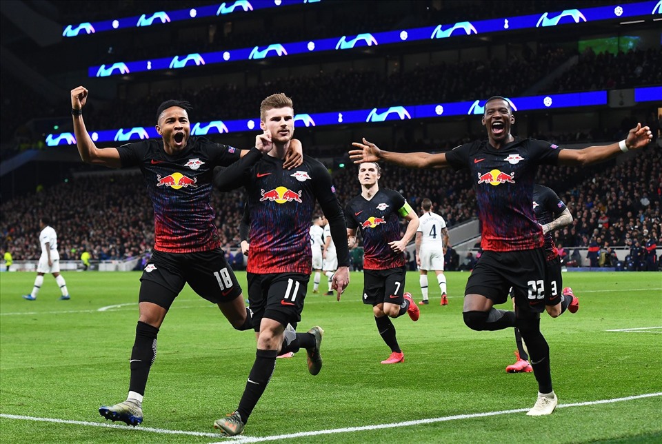 Leipzig hiên ngang vào tứ kết. Ảnh: UEFA.