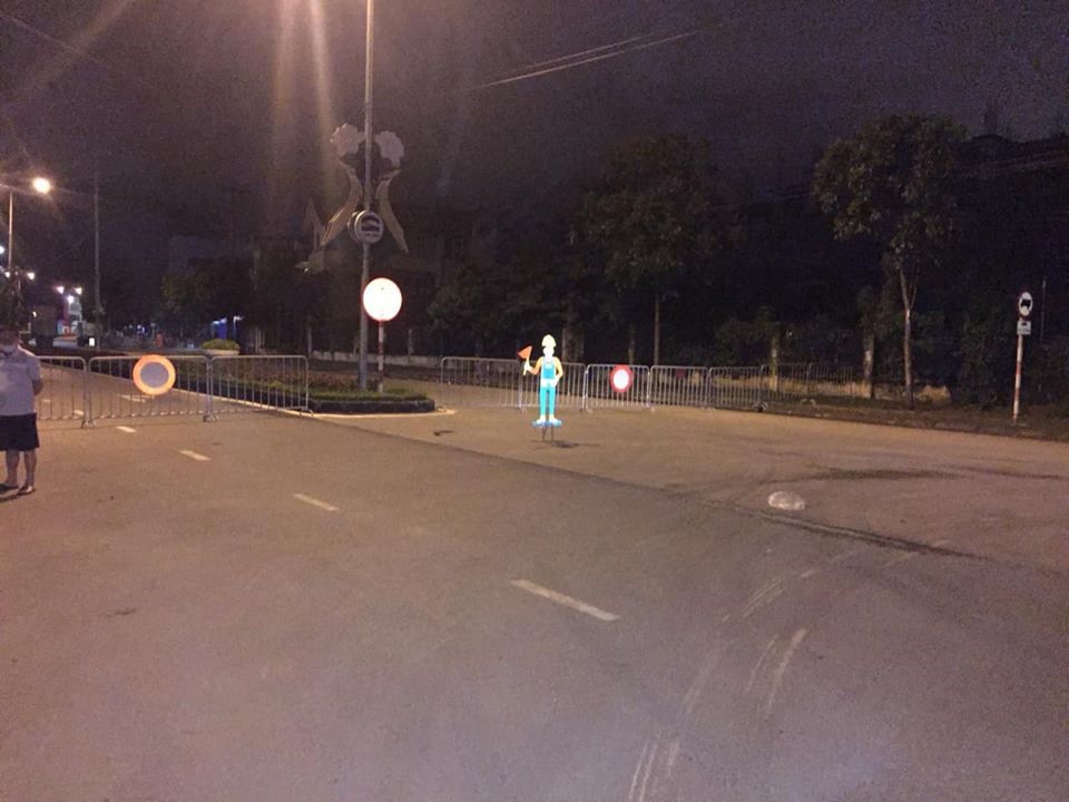 Một chốt cửa vào thành phố Hải Dương được lập trong đêm ngày 13.8