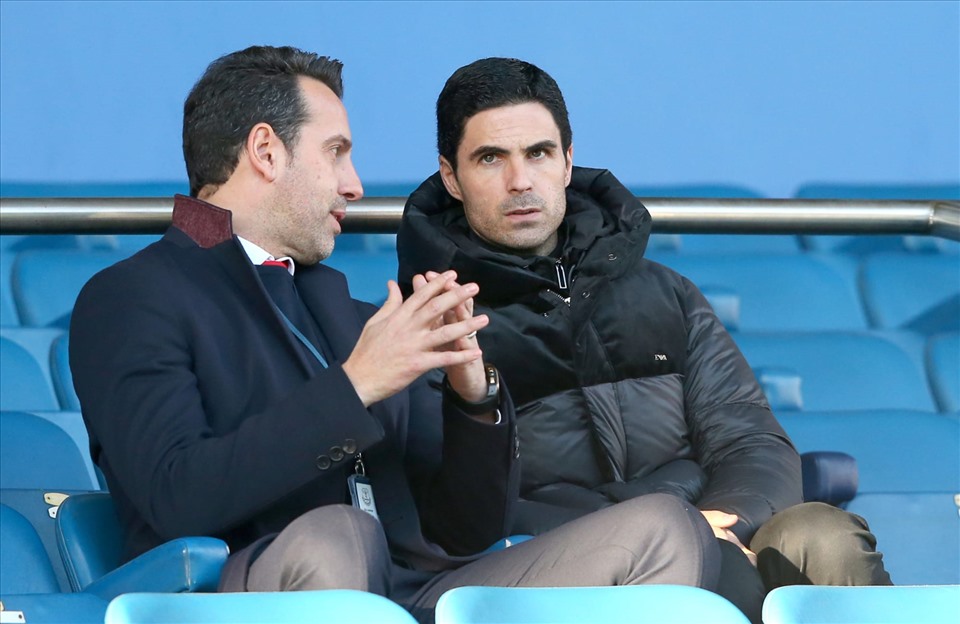 HLV Mikel Arteta và Giám đốc Edu đặt rất nhiều kỳ vọng vào Willian. Ảnh: Getty Images