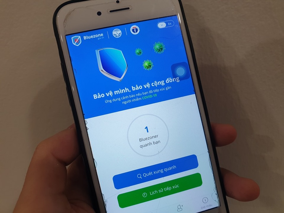 Ứng dụng Bluezone. Ảnh: Thảo Anh.