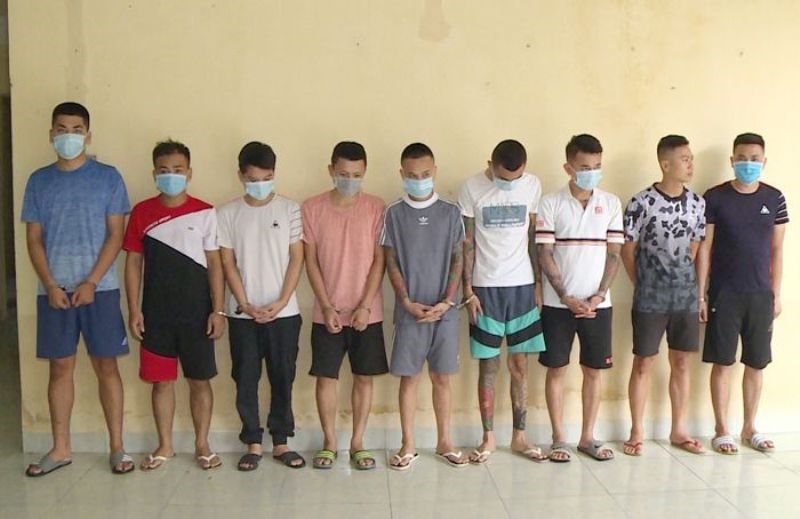 8 đối tượng tham gia vụ “hỗn chiến” bị bắt giữ. Ảnh: CATH