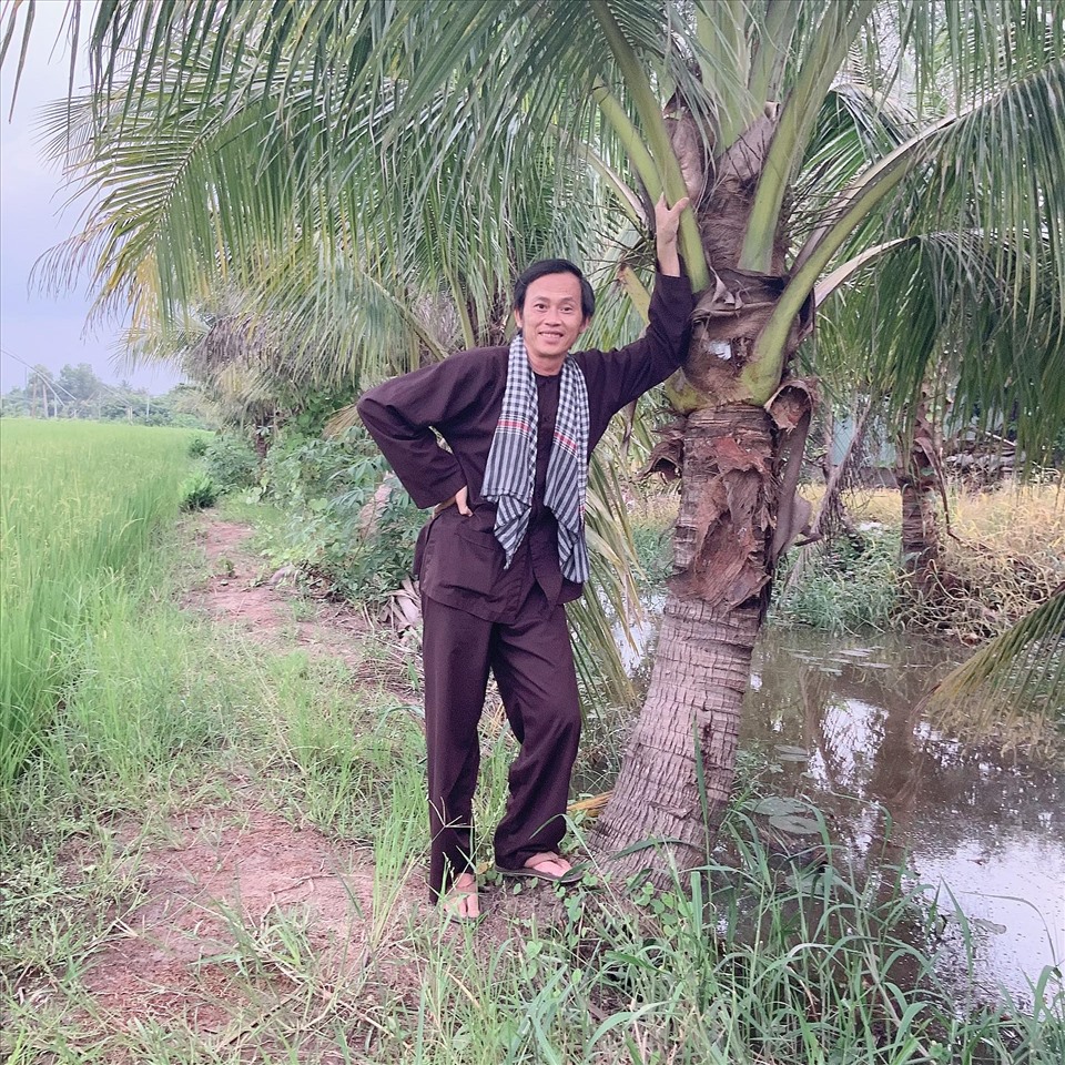 Dù sở hữu khối tài sản khổng lồ, danh hài Hoài Linh vẫn tạo ấn tượng với khán giả bằng sự chân chất, mộc mạc của mình.