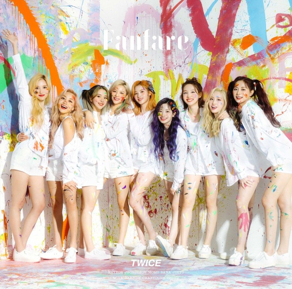 Nhóm TWICE. Ảnh: Poster.