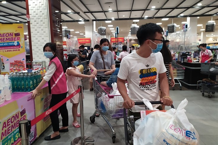 TPHCM: Trung tâm thương mại đìu hiu cuối tuần do COVID-19 TPHCM: Trung tâm thương mại đìu hiu cuối tuần do COVID-19