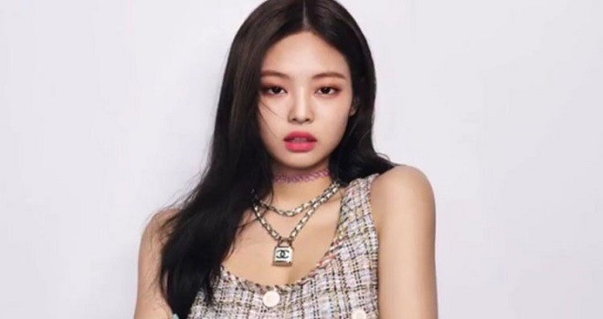 Nữ ca sĩ Jennie. Ảnh: Knet