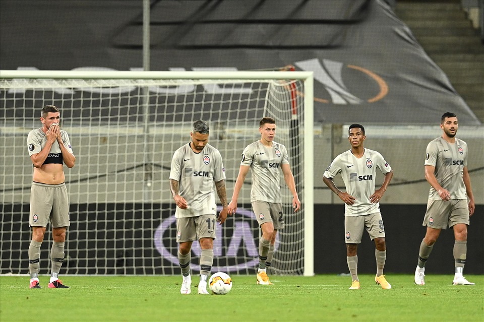 Các cầu thủ Shakhtar đã đánh mất ý tưởng chơi bóng ở trận đấu này. Ảnh: Sky Sports
