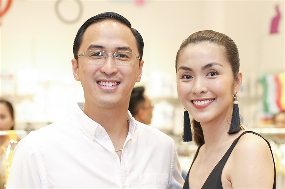 Tăng Thanh Hà và ông xã. Ảnh: NSCC
