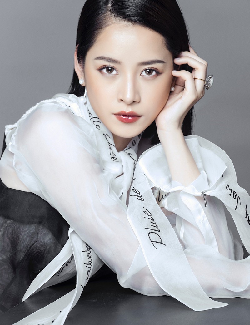 Chi Pu khoe đạt 5 triệu lượt follow top 2. Ảnh: NSCC