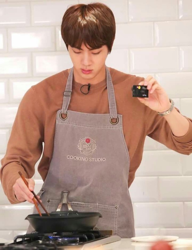 Jin nhóm BTS. Ảnh: Cắt từ clip