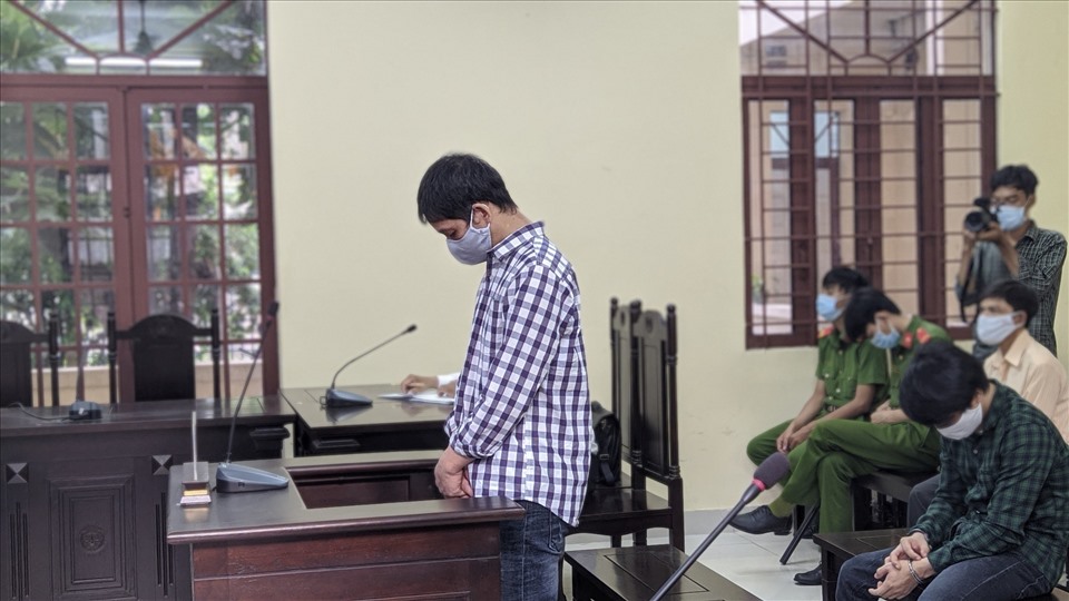 Bị cáo tại phiên tòa. Anh: Anh Tú