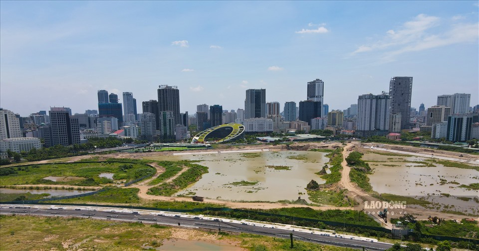 Đáng chú ý, trong danh sách cơ sở không đảm bảo an toàn về PCCC&CNCH có các chung cư đã đưa vào sử dụng từ lâu. Trên địa bàn quận Nam Từ Liêm có nhiều chung cư vi phạm PCCC. Ảnh minh họa: Phan Anh