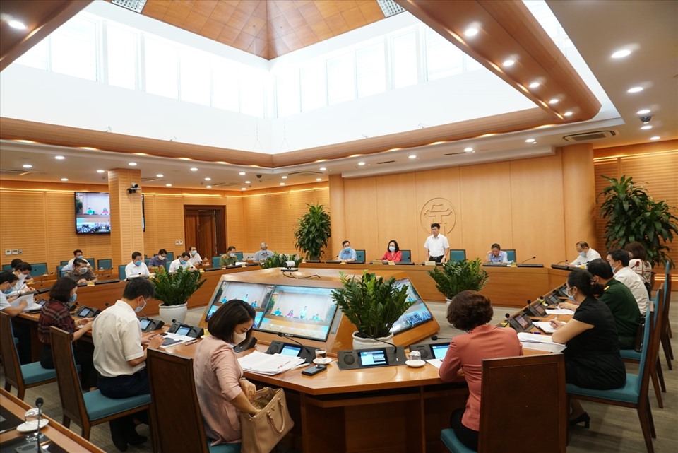 Cuộc họp BCĐ phòng chống dịch COVID-19 thành phố Hà Nội chiều 25.8. Ảnh: Nguyễn Khánh