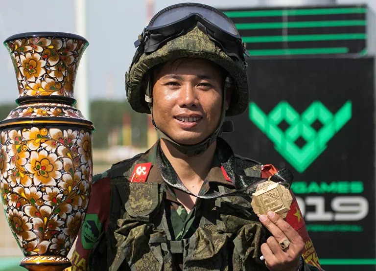 Kỹ sư quân sự Việt Nam giành vị trí thứ ba trong cuộc thi “Tuyến đường an toàn” tại Army Games 2019. Ảnh: Sputnik