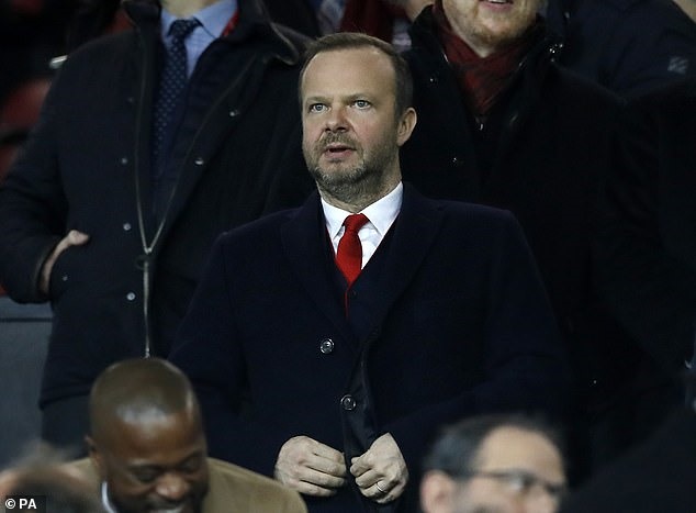 Phó Chủ tịch Man United Ed Woodward sẵn sàng để chuẩn bị cho một thương vụ bom tấn với Lionel Messi. Ảnh: PA.