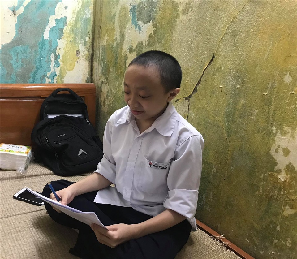 Nguyễn Đức Quân và niềm đam mê học tập. Ảnh MD