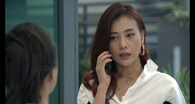 Tạo hình của Phương Oanh. Ảnh: Cắt từ phim
