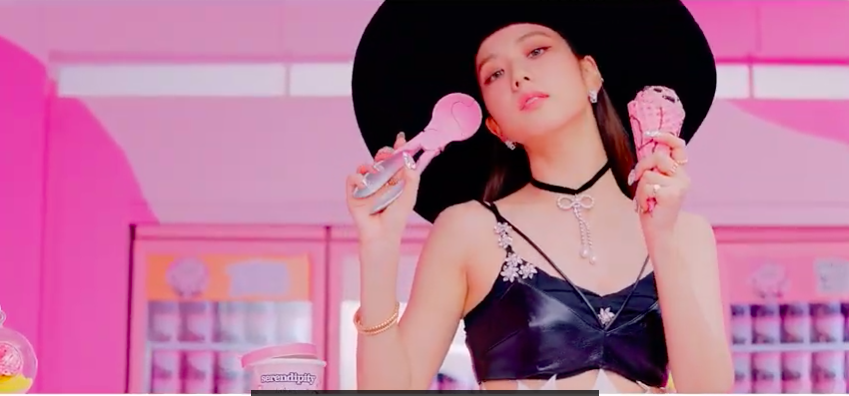 Nhan sắc ngọt ngào của 4 thành viên Blackpink trong MV mới. Ảnh: CMH.