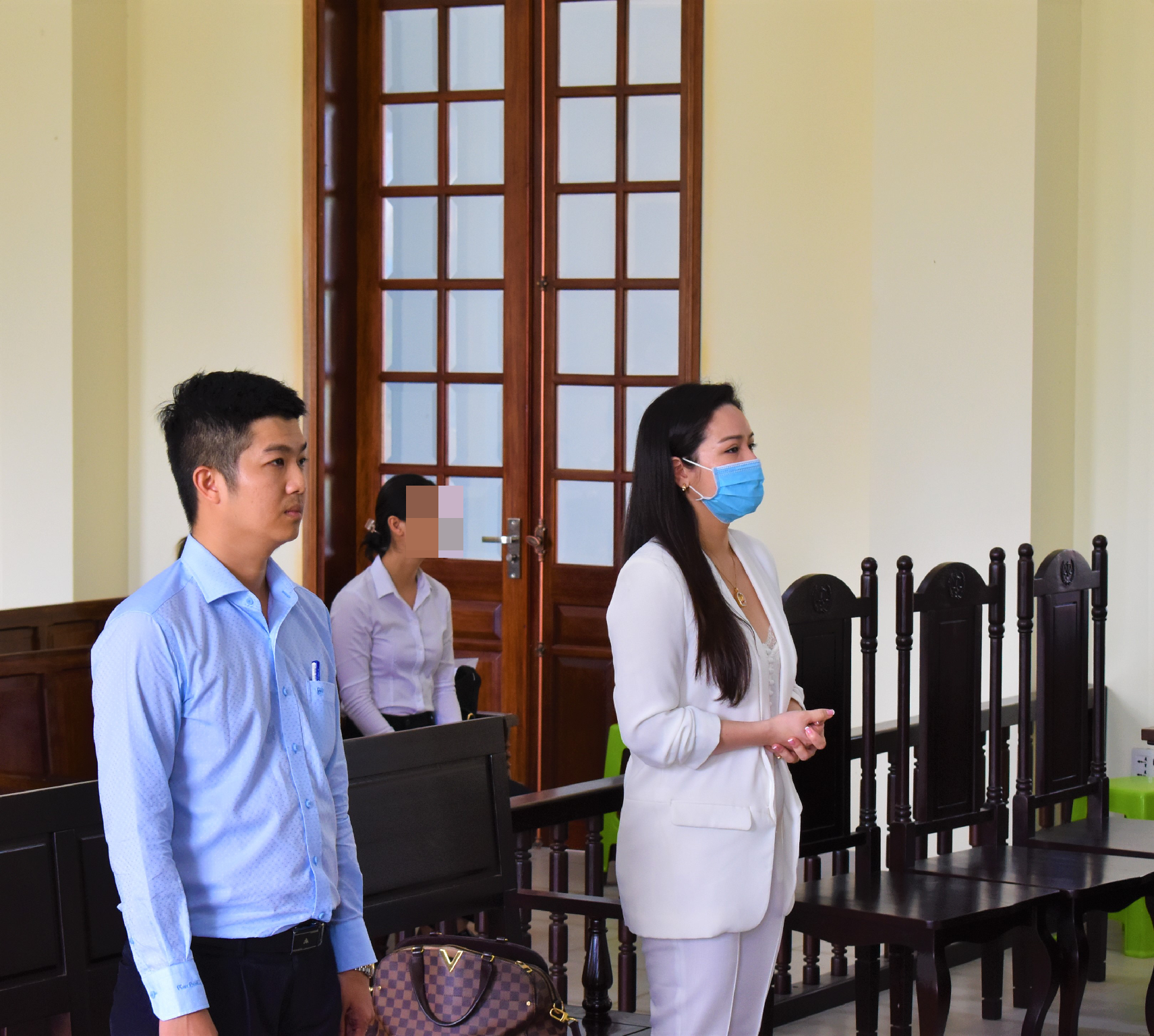 Nhật Kim Anh và chồng cũ nghe tòa tuyên án ngày 28.8.2020. Ảnh: Thành Nhân