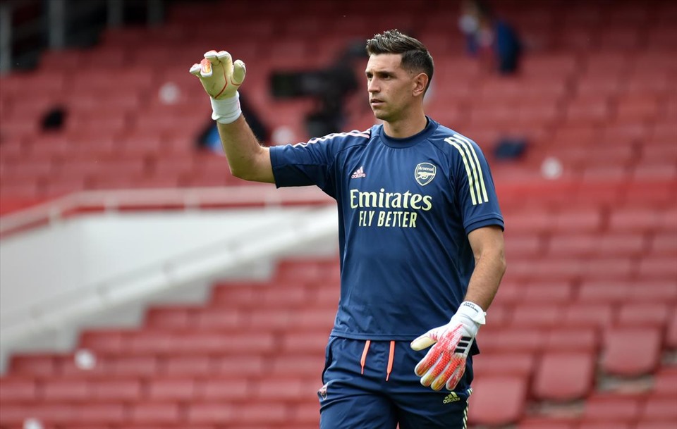 Emiliano Martinez là 1 trong 4 cầu thủ Arsenal không thể dự trận Community Shield. Ảnh: Getty Images