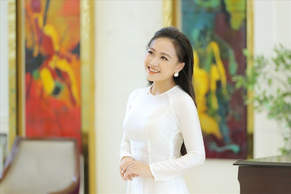 Nữ ca sĩ trẻ Phương Thanh ra mắt bộ sản phẩm âm nhạc chào mừng Ngày Quốc khánh 2.9. Ảnh: Nhân vật cung cấp. Nữ ca sĩ trẻ Phương Thanh ra mắt bộ sản phẩm âm nhạc chào mừng Ngày Quốc khánh 2.9. Ảnh: Nhân vật cung cấp.