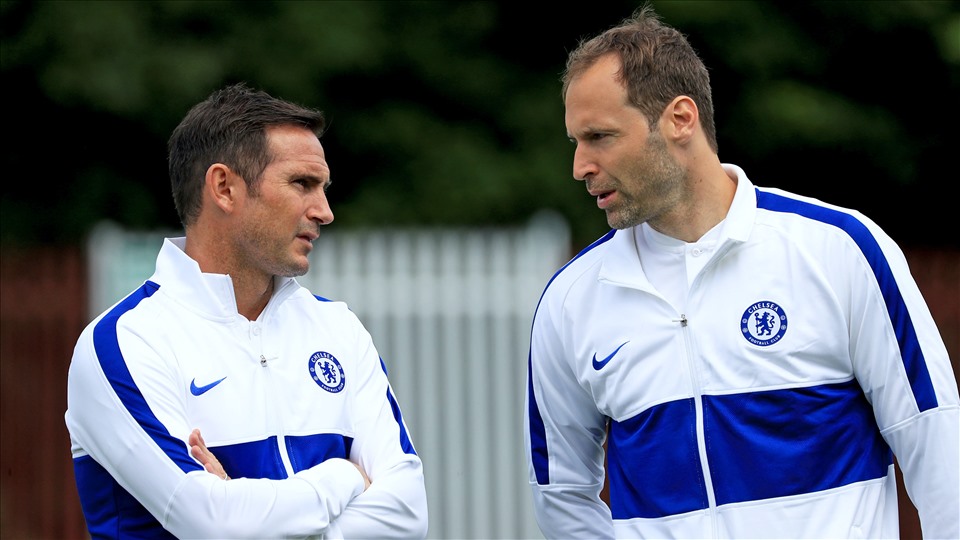 Lampard và Cech. Ảnh: Getty.