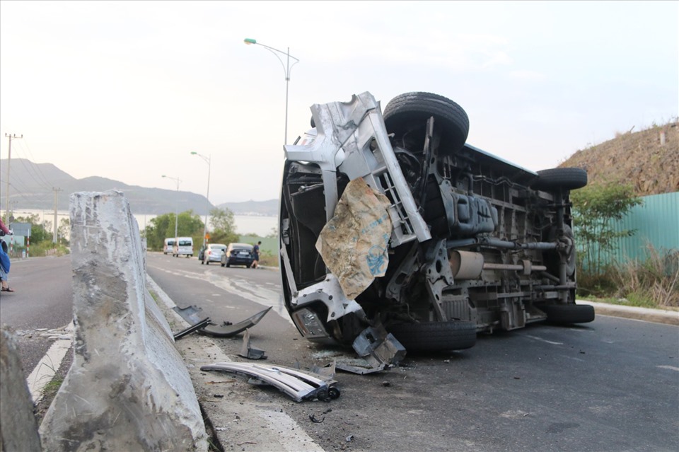 One in eight cars was seriously damaged after the accident.  Photo: Phuong Linh