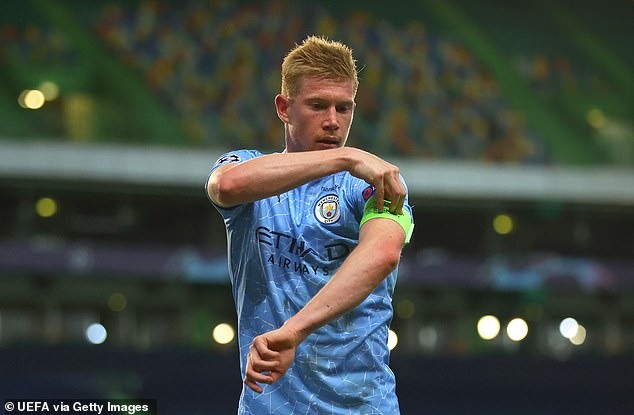 De Bruyne gặp rắc rối trước mùa giải mới. Ảnh: Getty.