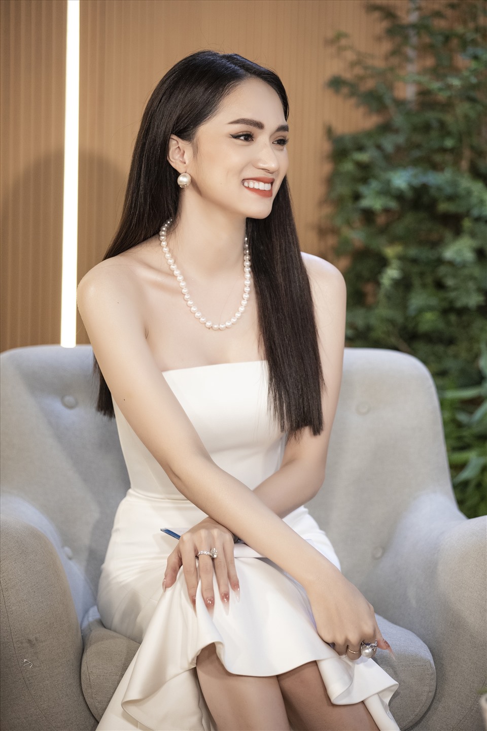 Hương Giang thẳng thắn nói về các hoa hậu hiện nay. Ảnh: Sen Vàng.