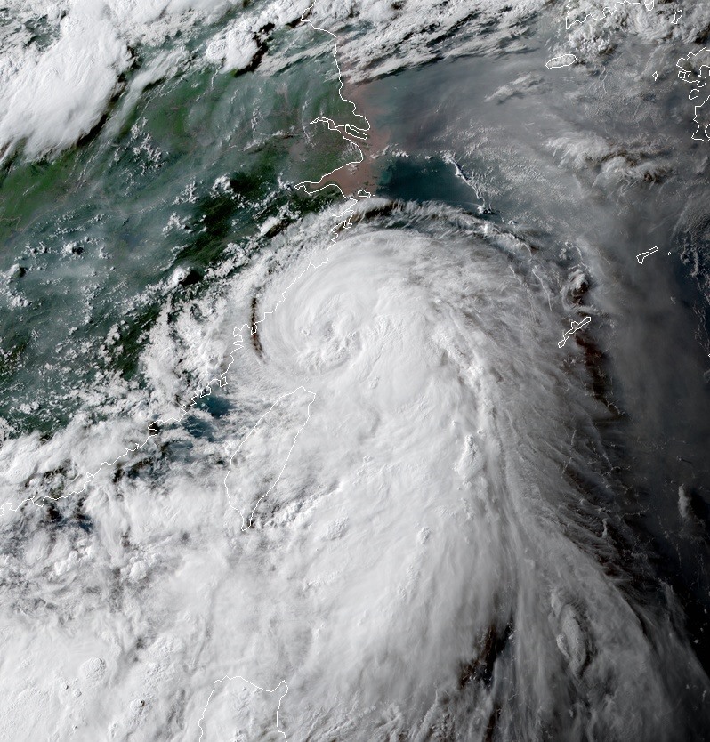 Bão Hagupit vào lúc 9h10 UTC ngày 3.8. Ảnh: JMA/Himawari-8, RAMMB/CIRA