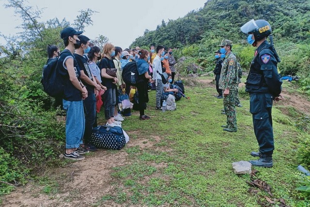 Tổ kiểm soát lưu động Đồn Biên phòng Xín Cái phát hiện, bắt giữ công dân Việt Nam nhập cảnh trái phép qua khu vực mốc 457.