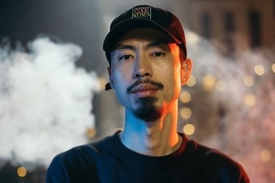 Rapper Đen Vâu gặp bế tắc trong việc sáng tác. Ảnh: NSCC Rapper Đen Vâu gặp bế tắc trong việc sáng tác. Ảnh: NSCC