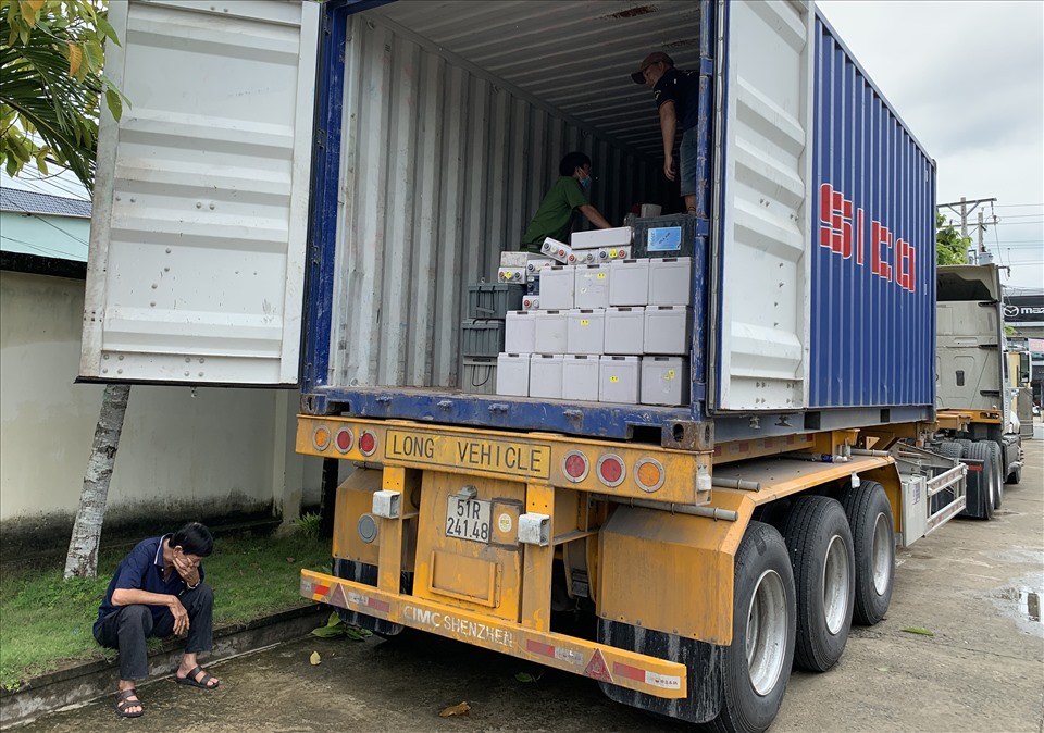 Phương tiện vận chuyển trái phép chất thải nguy hại. Ảnh: VT