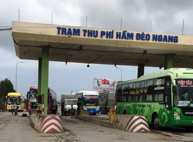 Trạm thu phí hầm Đèo Ngang trước khi tháo dỡ. Ảnh: TT.