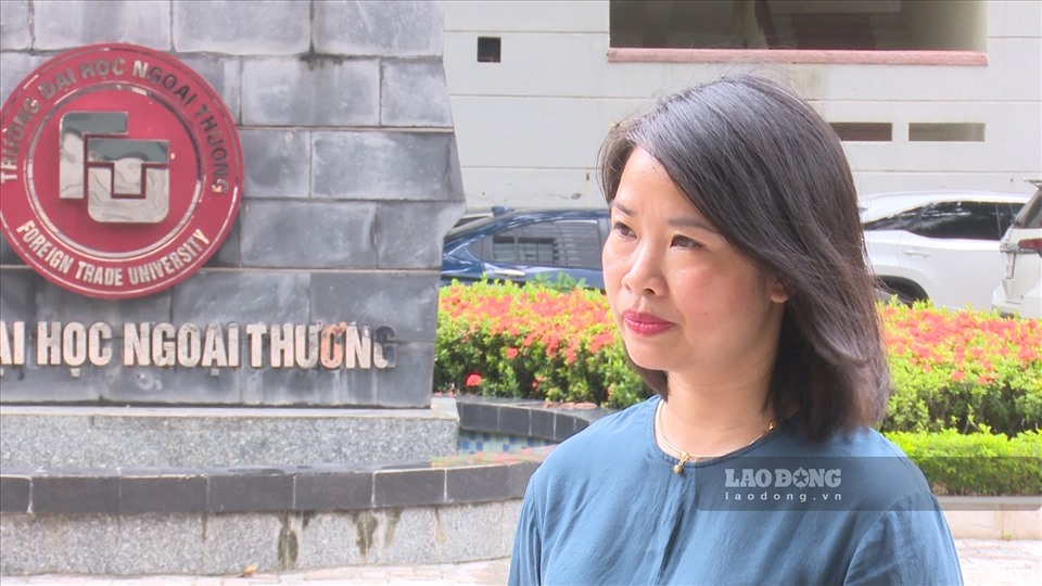 PGS.TS Vũ Thị Hiền - Trưởng phòng Quản lý Đào tạo trường Đại học Ngoại thương. Ảnh: Nhật Huy.