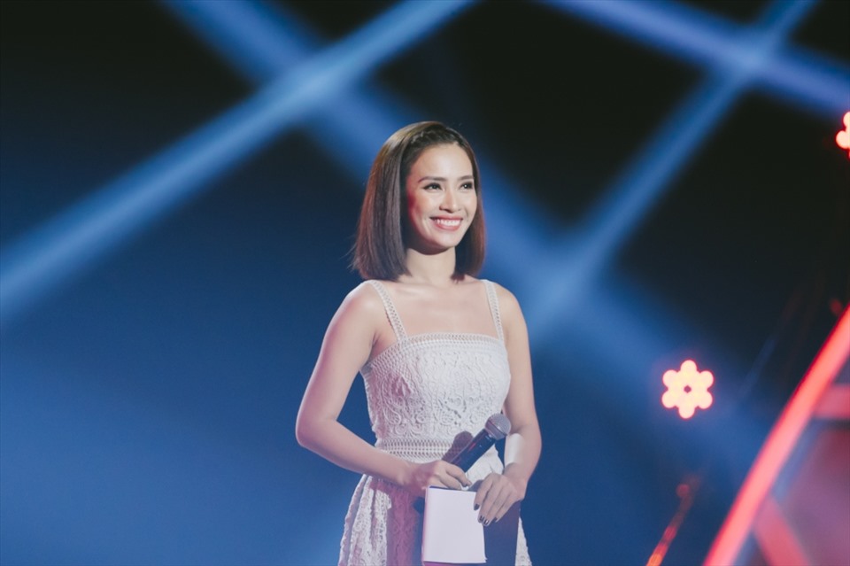 Nữ ca sĩ Ái Phương cũng được xem là một trong những nghệ sĩ thông minh, học thức. Ảnh: Thảo.